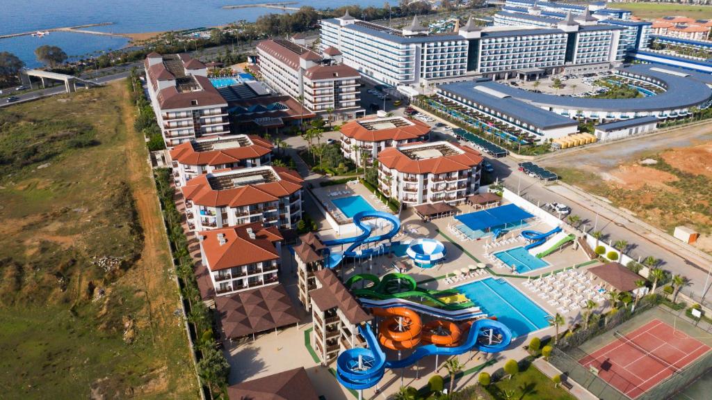 Эфталия блю. Хена Эфталия Резорт. Эфталия Аква Резорт 5 Турция. Eftalia Aqua Resort 4 Турция Конаклы. Отели в Турции Ксено Эфталия Резорт.