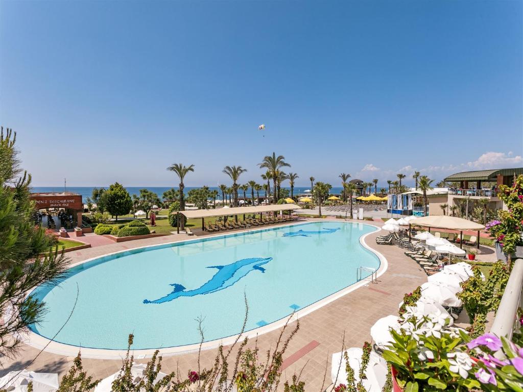 Pine beach belek 5 описание