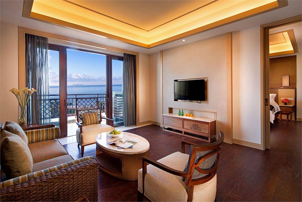 Raffles hainan 5. Отель нарада Хайнань. Holiday Inn Resort Sanya Bay 5*. Хайнань отели 5 звезд. Хайнань Санья отели.