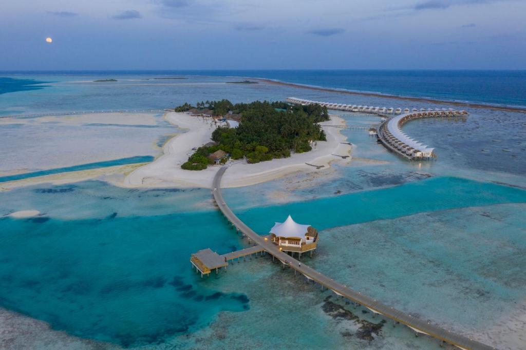 Cinnamon Hakuraa Huraa Maldives 4