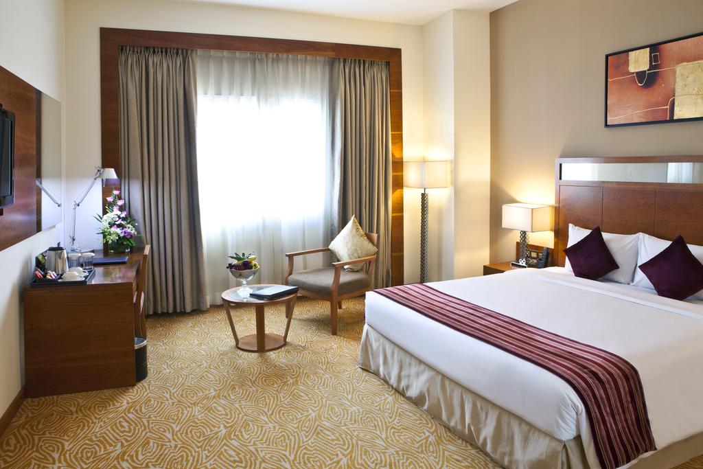 Landmark Hotel Dubai. Landmark Hotel Baniyas 3*фото. Grand Hotel Holiday.